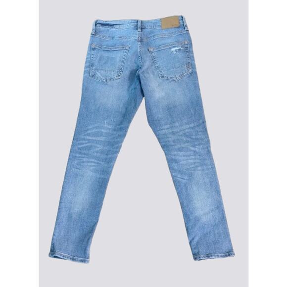 Aeropostale Athletic Skinny Jeans - Size 27/28 - Great Condition! - Picture 3 of 5